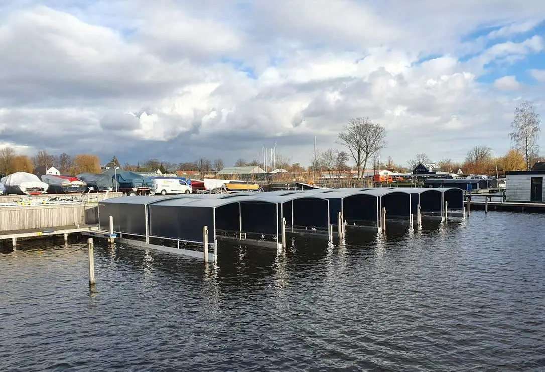 Bootoverkapping, project 6 bootoverkappingen Drijf-Drijf in Loosdrecht