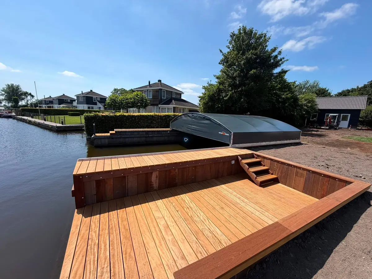 Bootoverkapping, project Bootoverkapping Wal-Wal op De Burd in Grou