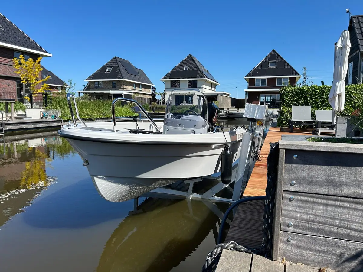 Bootlift, project Kadelift in Sneek – 1.000 kg hefvermogen