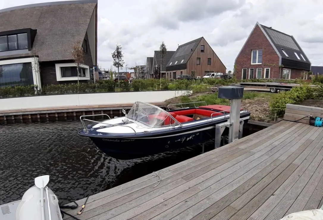 Bootlift, project Aluminium bootlift in Meerstad – 1.200 kg