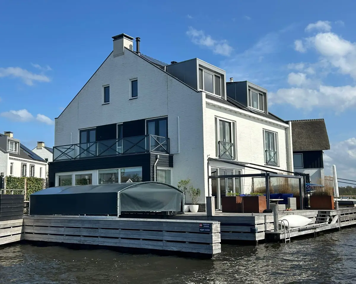 Bootoverkapping, project Bootoverkapping Wal-Wal in Loosdrecht – 10,3 x 4 meter
