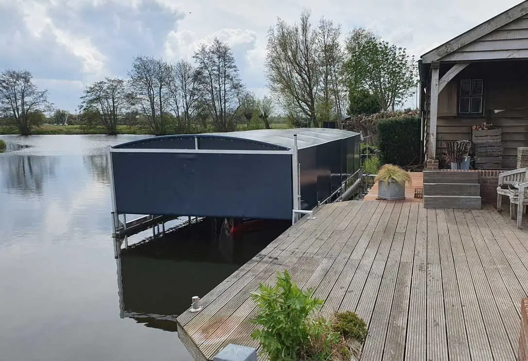 Bootoverkapping, project Bootoverkapping Drijf-Drijf in Giessenburg – 9 x 3,5 meter