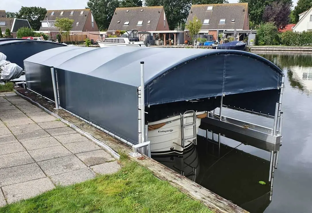 Bootoverkapping, project Bootoverkapping Drijf-Drijf in Goingarijp – 7 x 3 meter