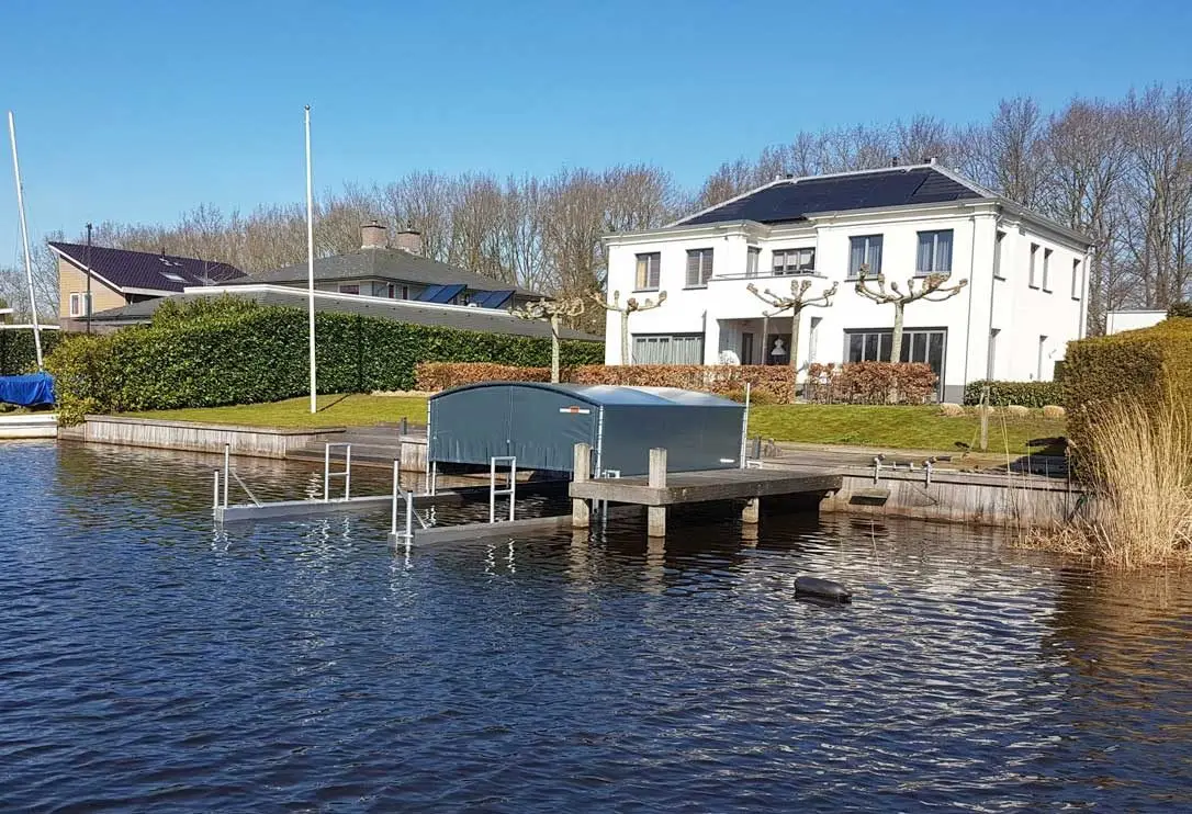 Bootoverkapping, project Bootoverkapping Drijf-Drijf in Kropswolde – 8 x 3 meter – foto 1