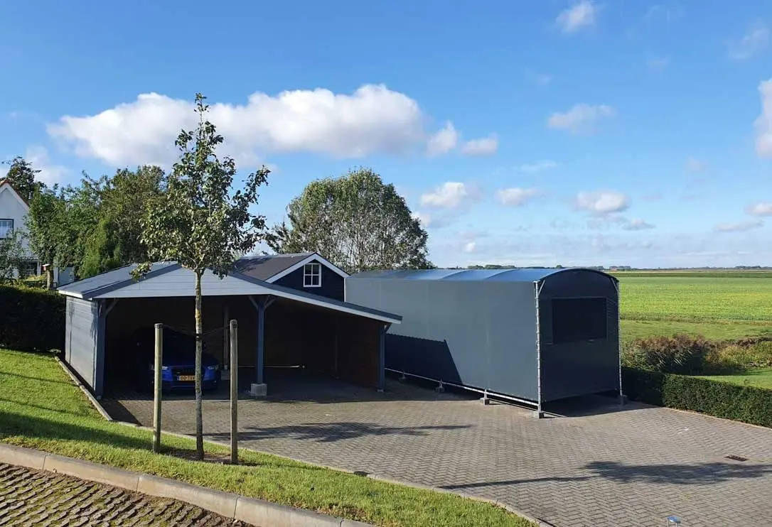 Bootoverkapping, project Bootoverkapping voor de winterstalling van een sloep in Oud-Beijerland