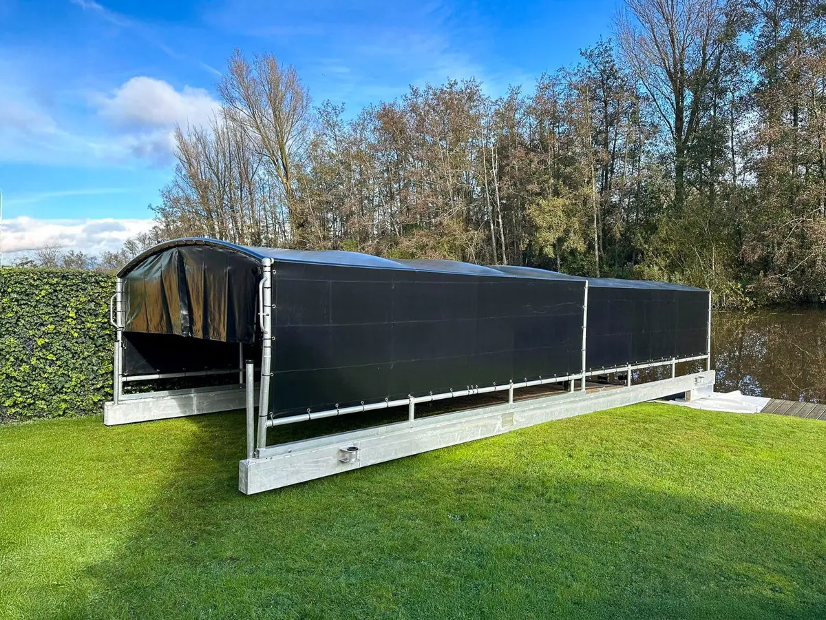 Bootoverkapping, project Bootoverkapping Drijf-Drijf in Zwartsluis – 9 x 3,2 meter – foto 1