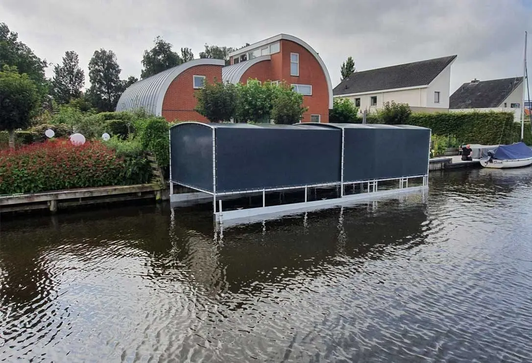 Bootoverkapping, project Bootoverkapping Drijf-Drijf in Sneek – 9 x 3,2 meter