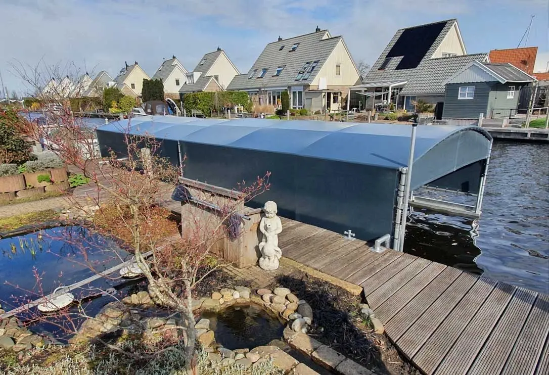 Bootoverkapping, project Bootoverkapping Drijf-Drijf in Lemmer – 9,5 x 3,5 meter