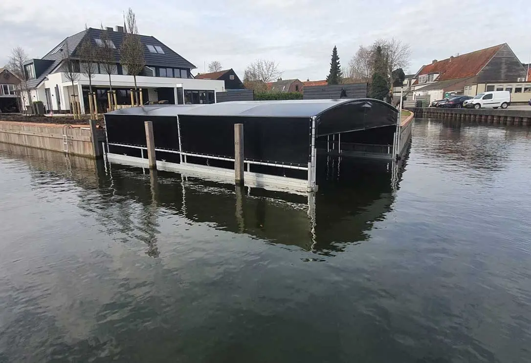 Bootoverkapping, project Bootoverkapping Drijf-Drijf in Westmaas – 8,2 x 4,3 meter – foto 1