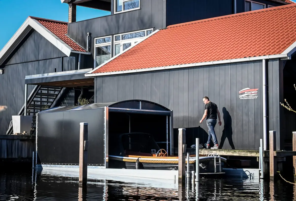 Bootoverkapping, project Hoe een Boothuis de Perfecte Bescherming voor Uw Boot Biedt