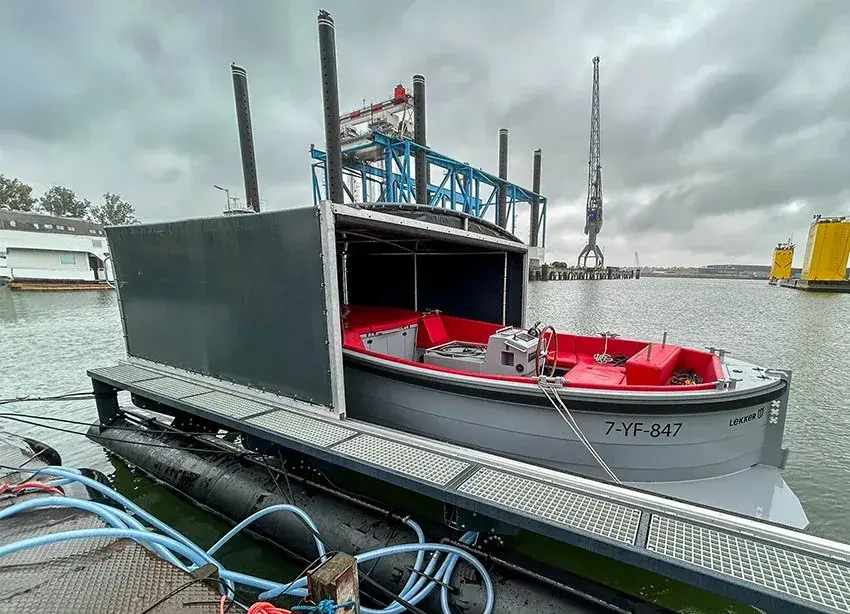 Bootlift, project Drijvende bootlift in Rotterdam – 3.500 kg draagvermogen